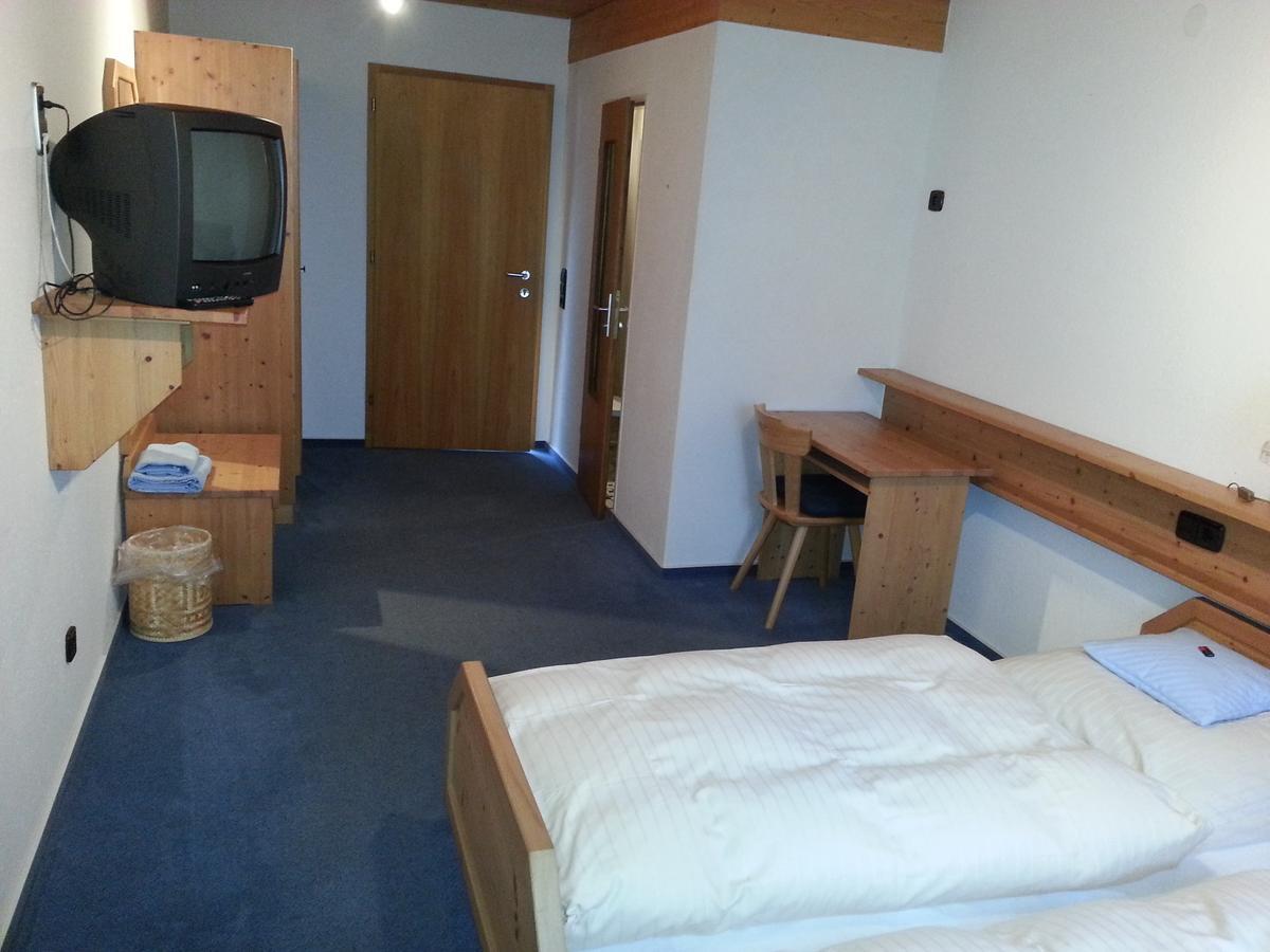 Hotel Bad Bruckhaus Gurtweil الغرفة الصورة